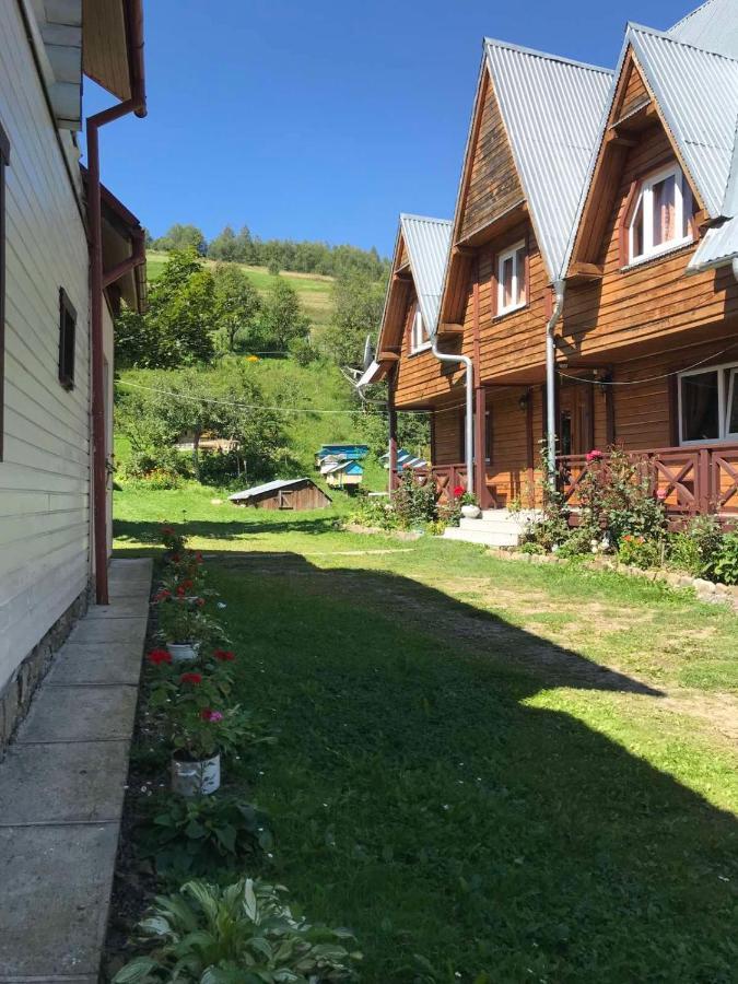 У Олега Hotel Verkhne-Studënyy Exterior foto