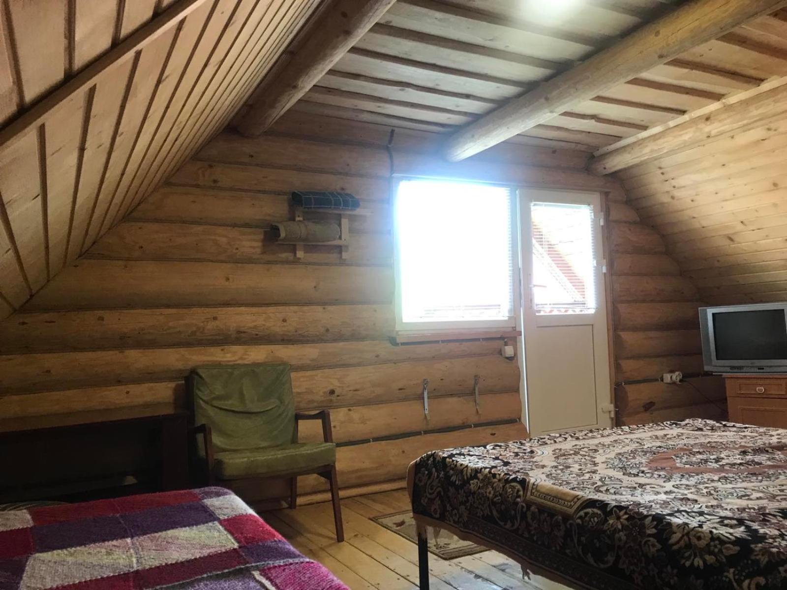 У Олега Hotel Verkhne-Studënyy Exterior foto